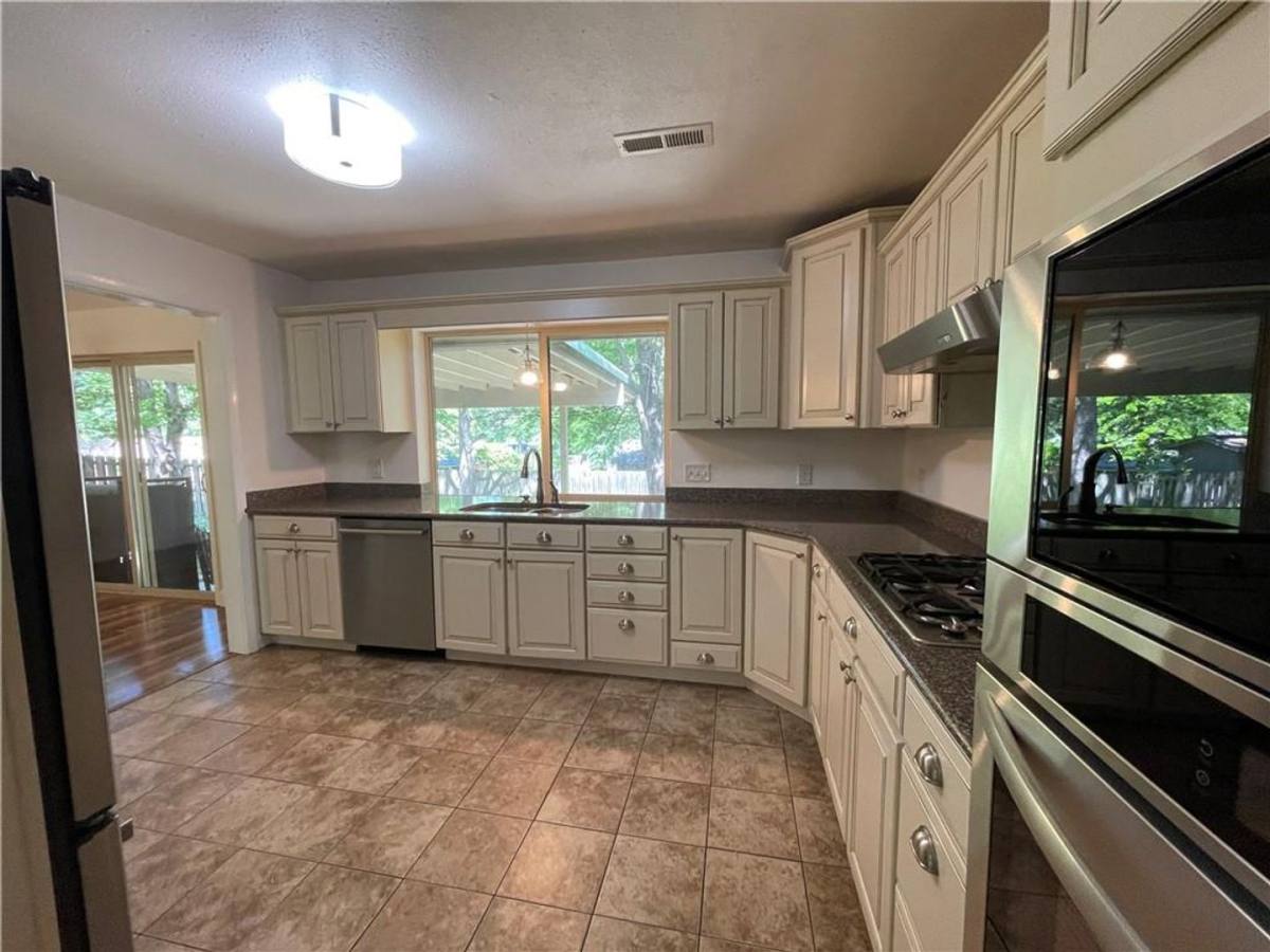 House for rent at 202 Lake Rd, Springdale, AR 72764