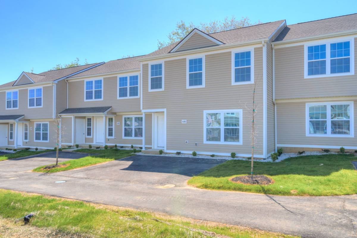 Townhouse for rent at 540 Pin Oak Dr, Christiansburg, VA 24073