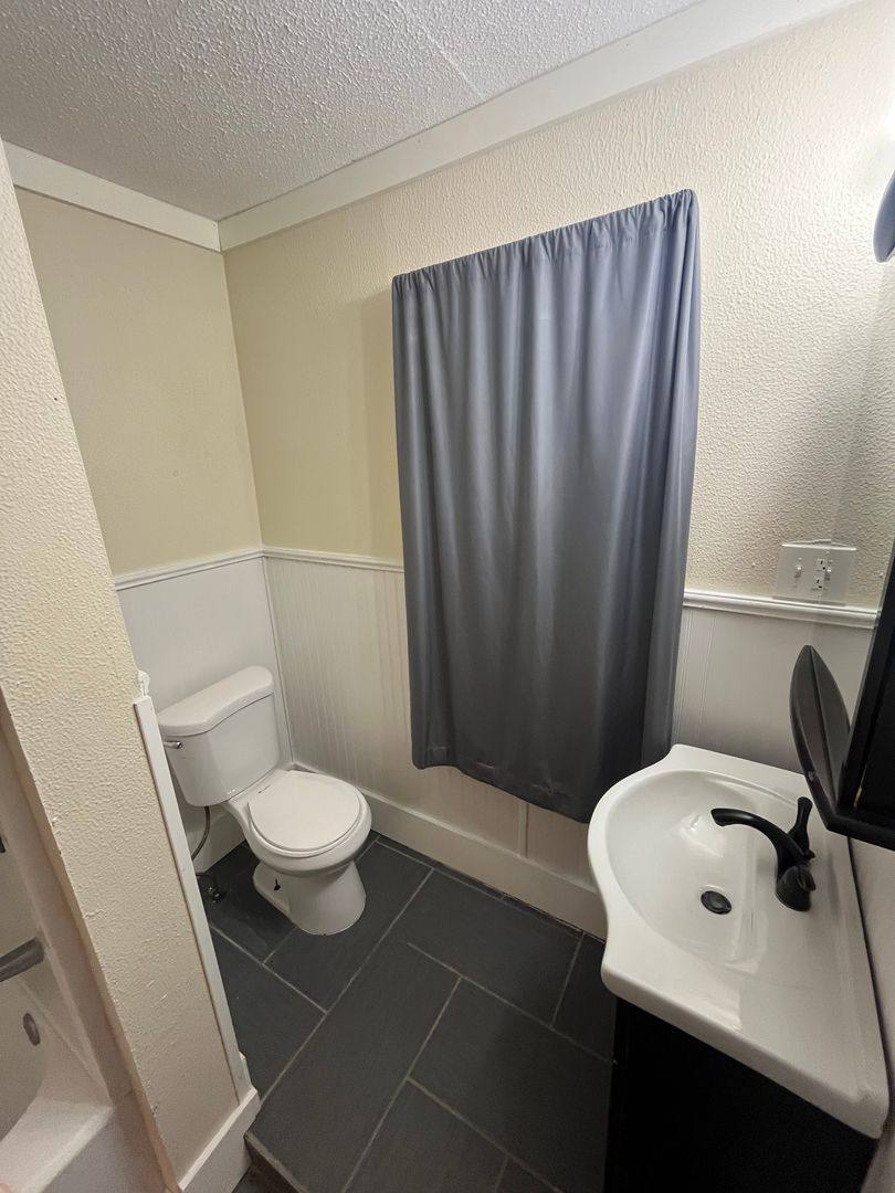 Apartment for rent at 12 Madison St, Rochester, NY 14608