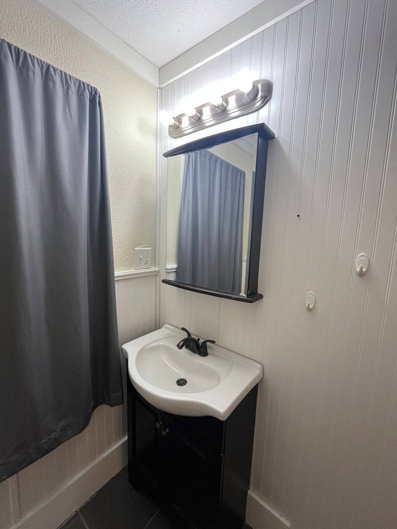 Apartment for rent at 12 Madison St, Rochester, NY 14608