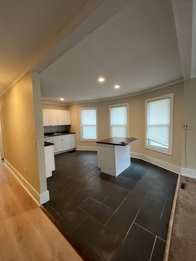Apartment for rent at 12 Madison St, Rochester, NY 14608