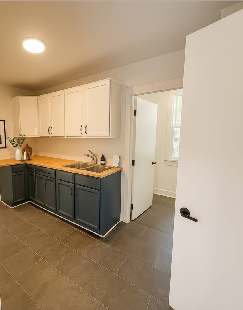 Apartment for rent at 3741 13th Ave, S, Minneapolis, MN 55407