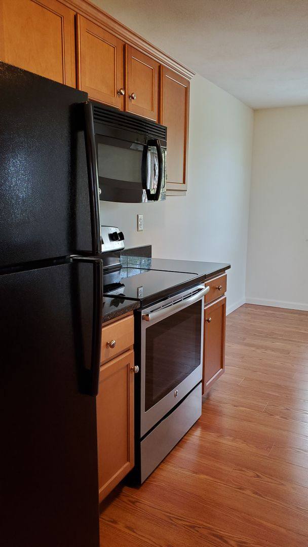 Apartment for rent at 4774 Buckley Rd, Liverpool, NY 13088