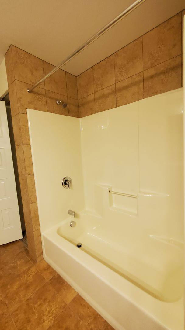 Apartment for rent at 4774 Buckley Rd, Liverpool, NY 13088