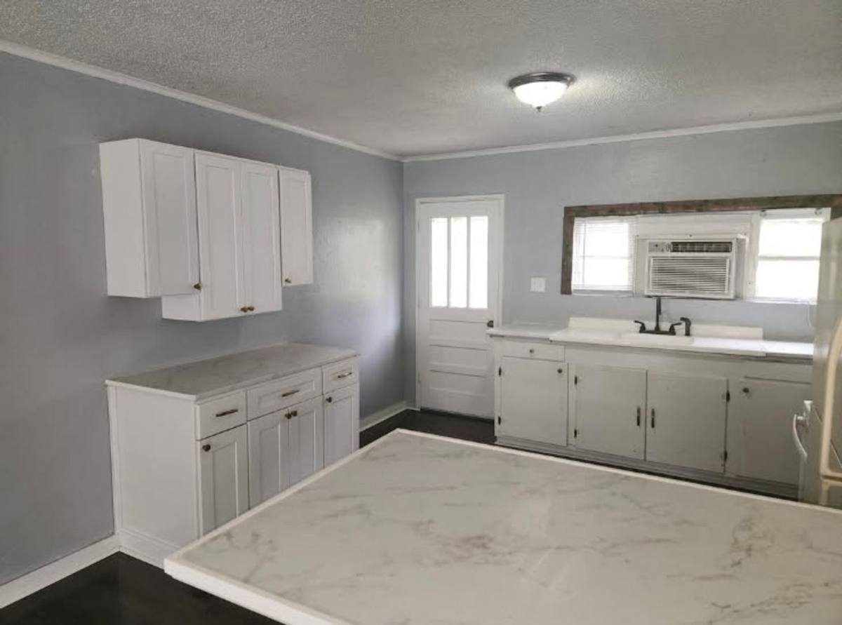 Apartment for rent at 1326 Barry St, Oxford, AL 36203