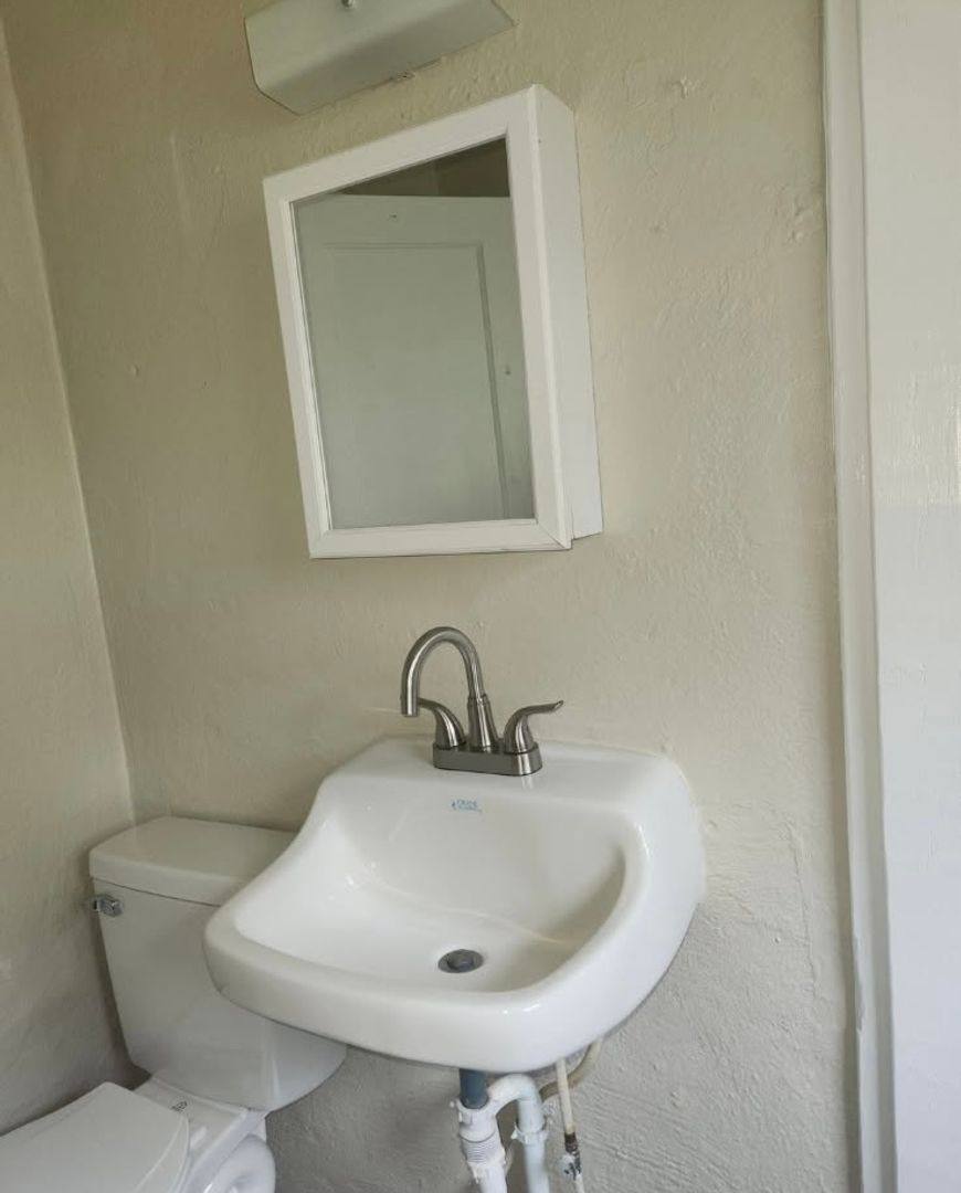 Apartment for rent at 1326 Barry St, Oxford, AL 36203