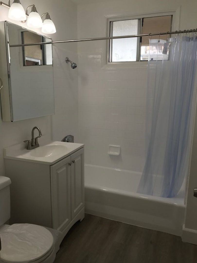 Apartment for rent at 3641 Westwood Blvd, Los Angeles, CA 90034