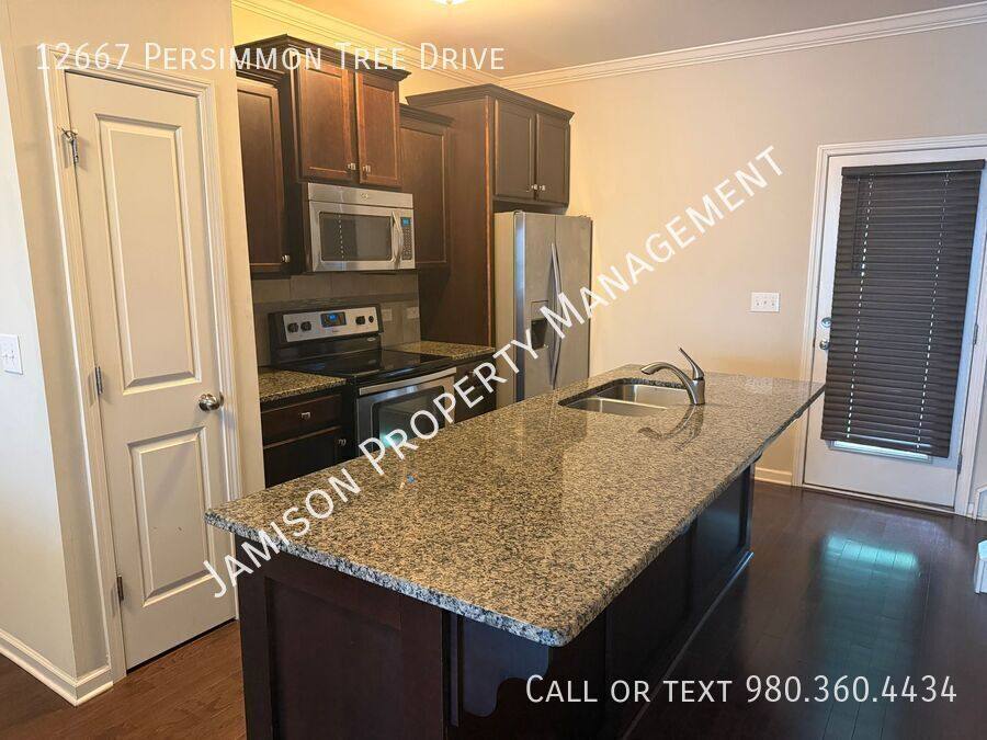 Townhouse for rent at 12667 Persimmon Tree Dr, Charlotte, NC 28273