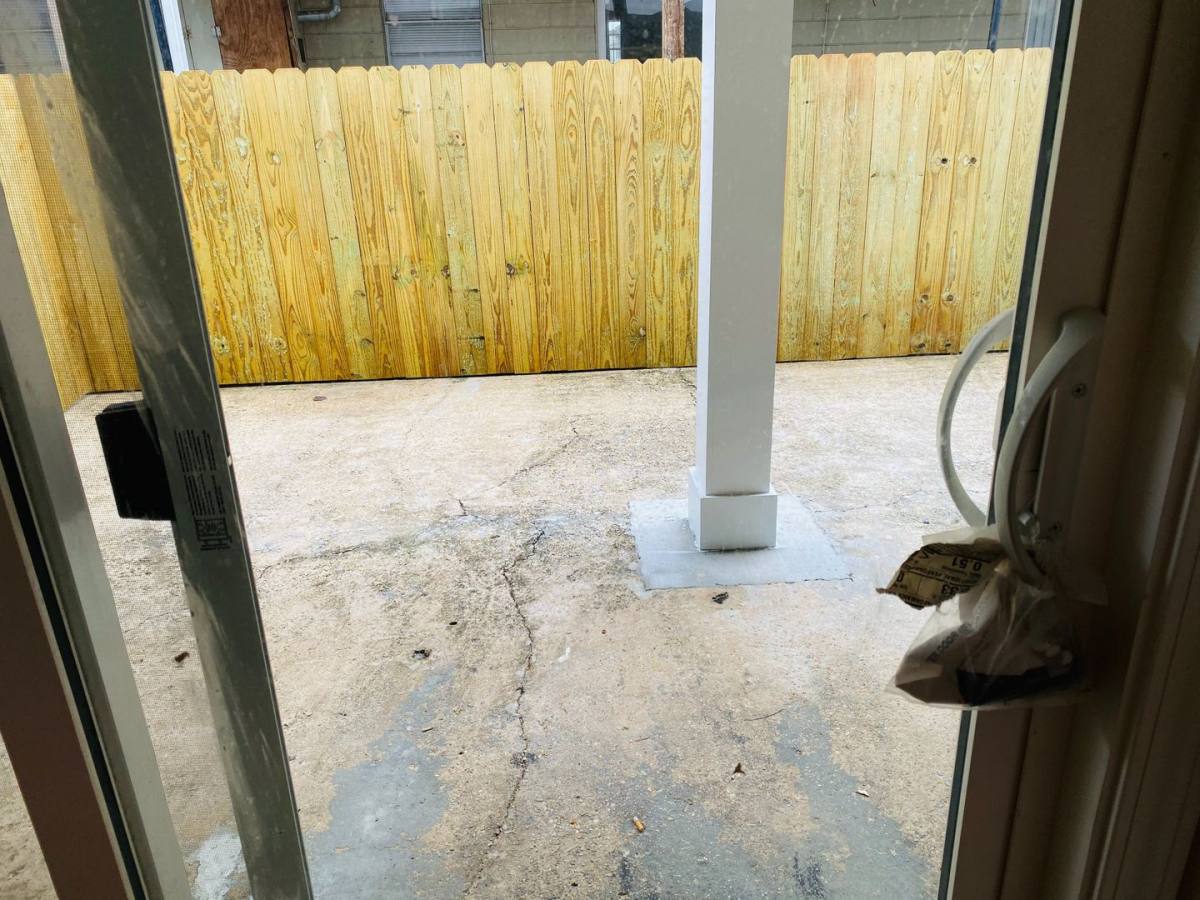 Apartment for rent at 1015 Government St, Arabi, LA 70032