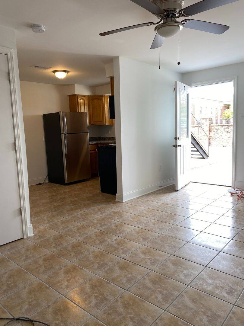 Apartment for rent at 1015 Government St, Arabi, LA 70032