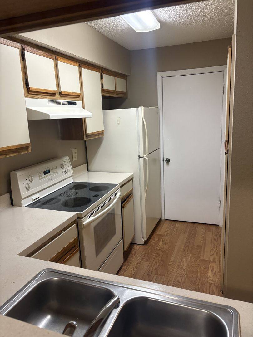 Apartment for rent at 238 Afton Square, Altamonte Springs, FL 32714