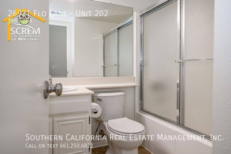 Condo for rent at 26921 Flo Lane #202, Canyon Country, CA 91351