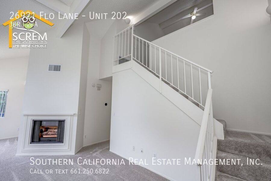 Condo for rent at 26921 Flo Lane #202, Canyon Country, CA 91351