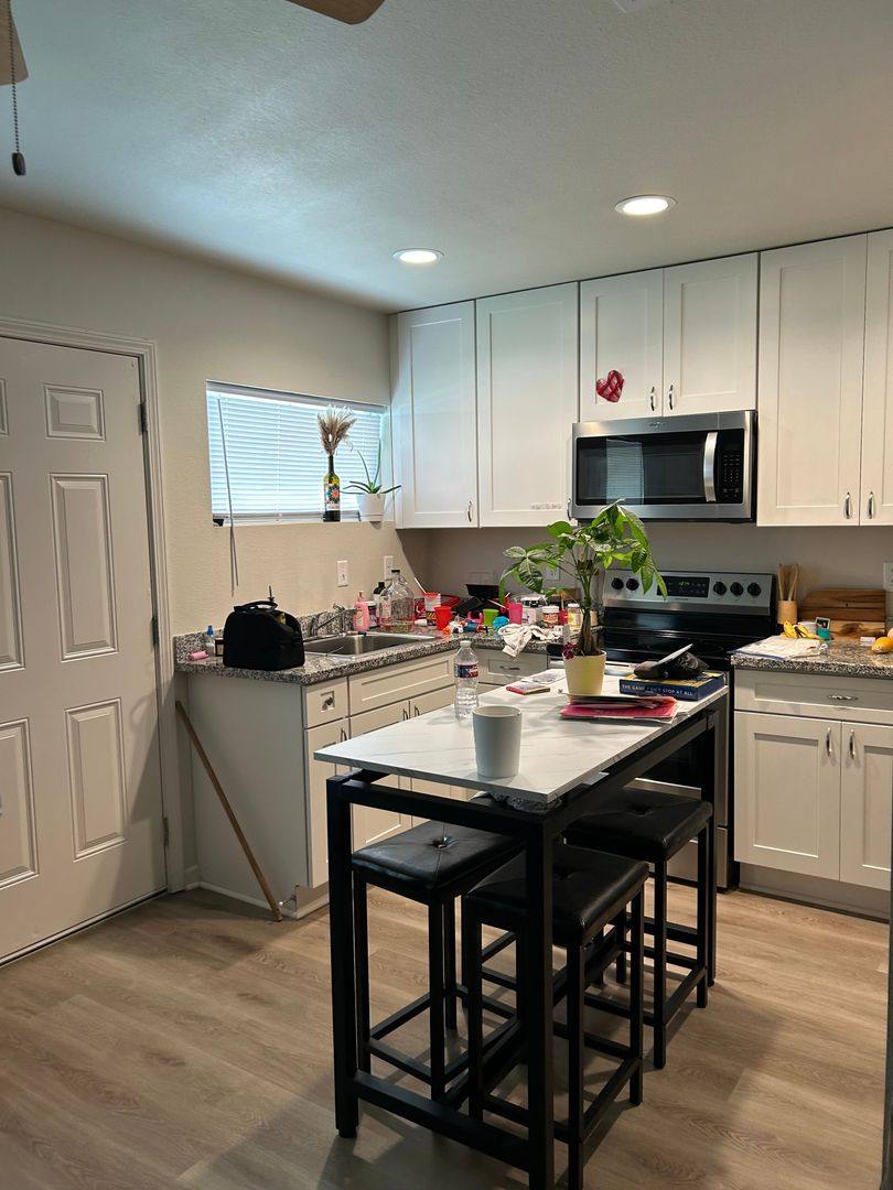 Apartment for rent at 532-34 Live Oak Blvd, Baton Rouge, LA 70806