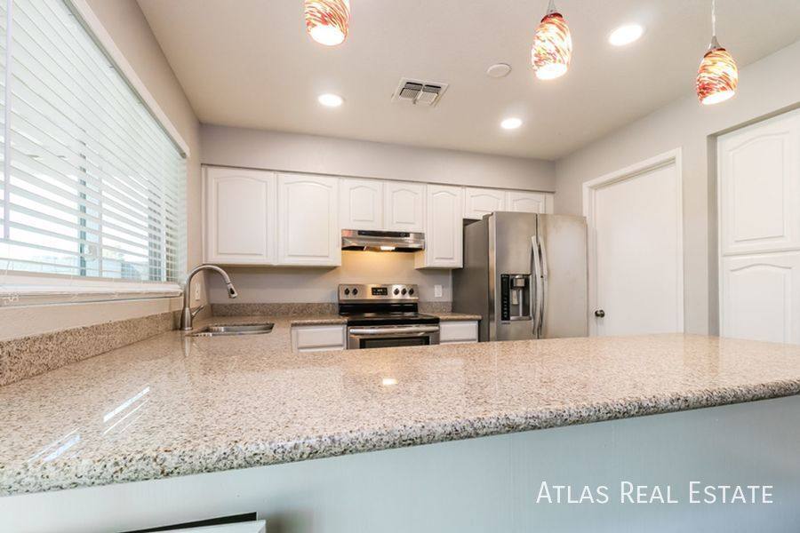 House for rent at 1323 W Rosemonte Dr, Phoenix, AZ 85027