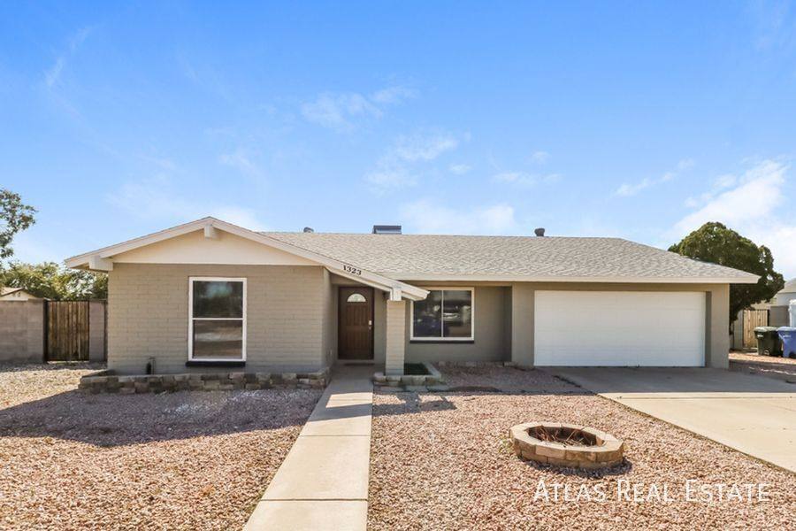 House for rent at 1323 W Rosemonte Dr, Phoenix, AZ 85027