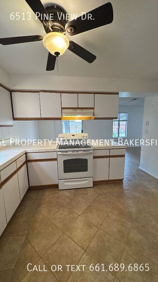 House for rent at 6513 Pine View Dr, Bakersfield, CA 93307