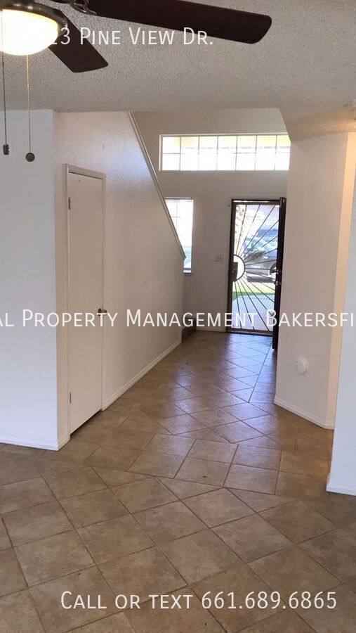 House for rent at 6513 Pine View Dr, Bakersfield, CA 93307