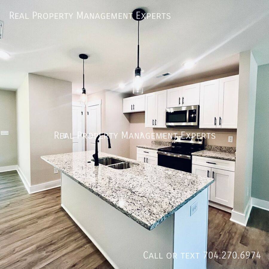House for rent at 412 N Scruggs St, Gastonia, NC 28052