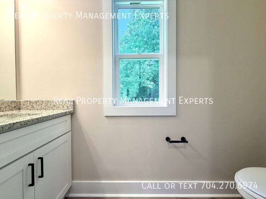 House for rent at 412 N Scruggs St, Gastonia, NC 28052
