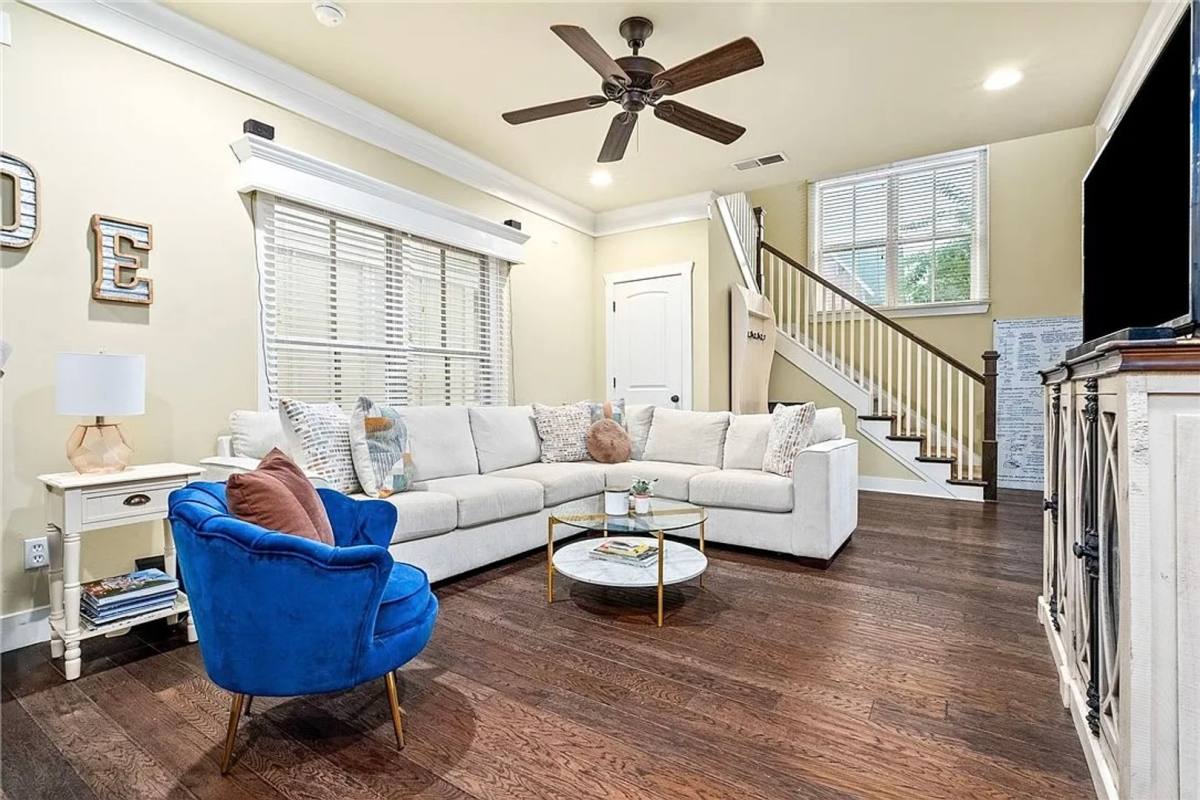 Condo for rent at 650 Dekalb St, Auburn, AL 36830