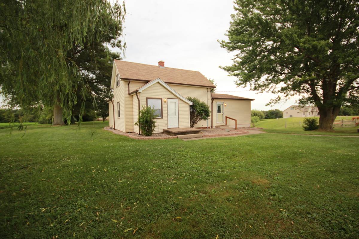 House for rent at 3122 N 1200th Ave, Orion, IL 61273
