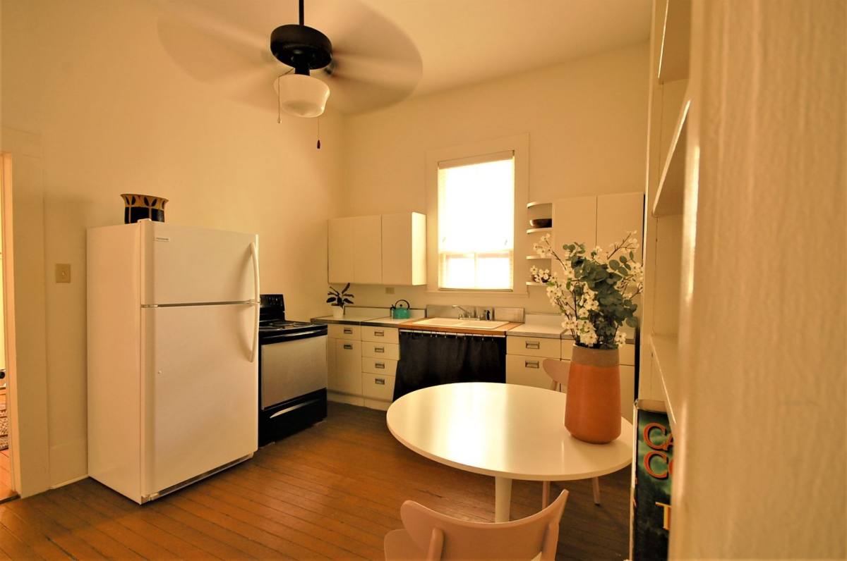 Apartment for rent at 1214 W Hopkins, San Marcos, TX 78666