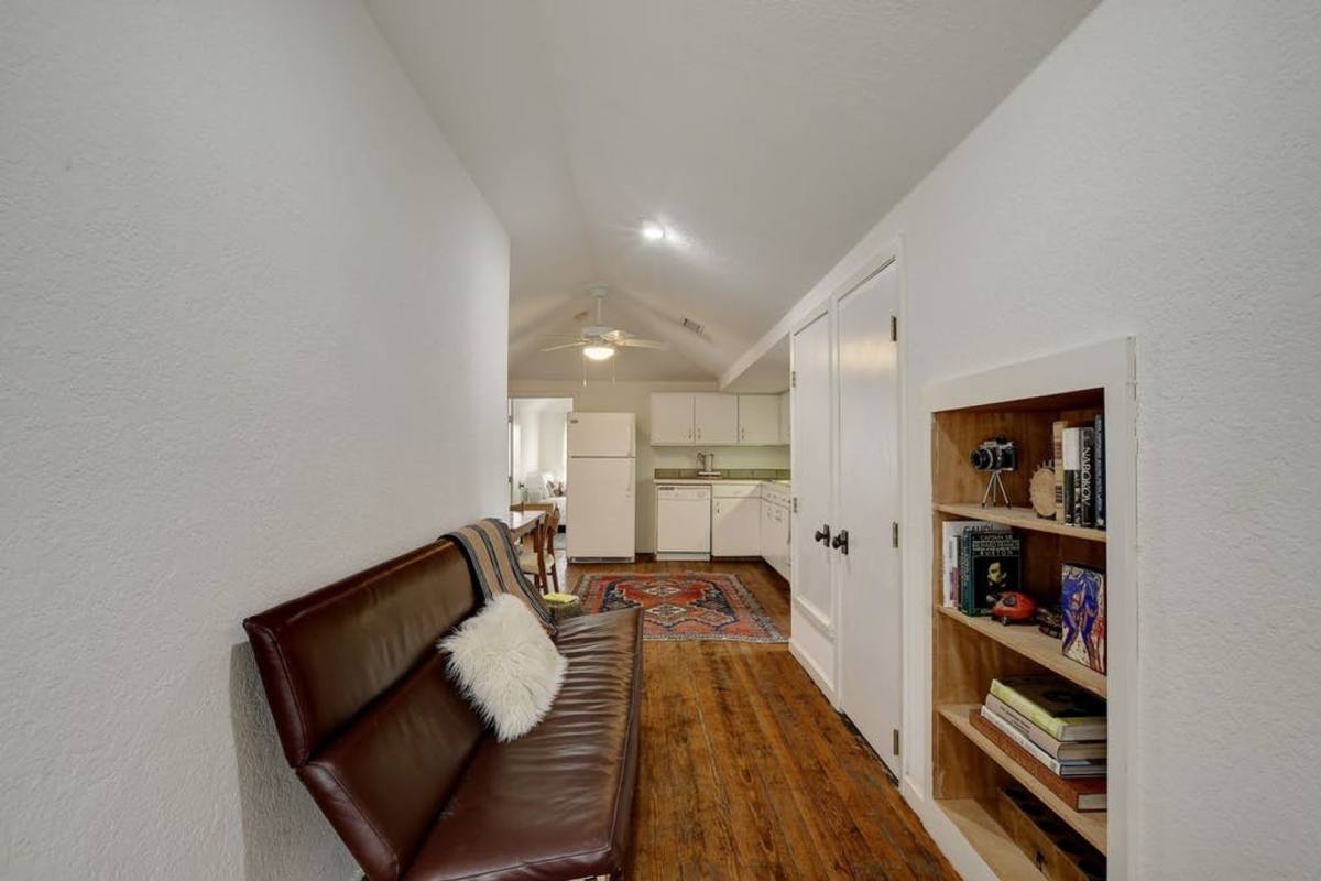 Apartment for rent at 1214 W Hopkins, San Marcos, TX 78666
