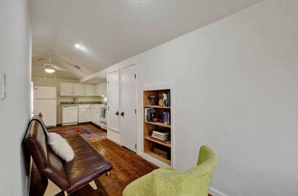 Apartment for rent at 1214 W Hopkins, San Marcos, TX 78666