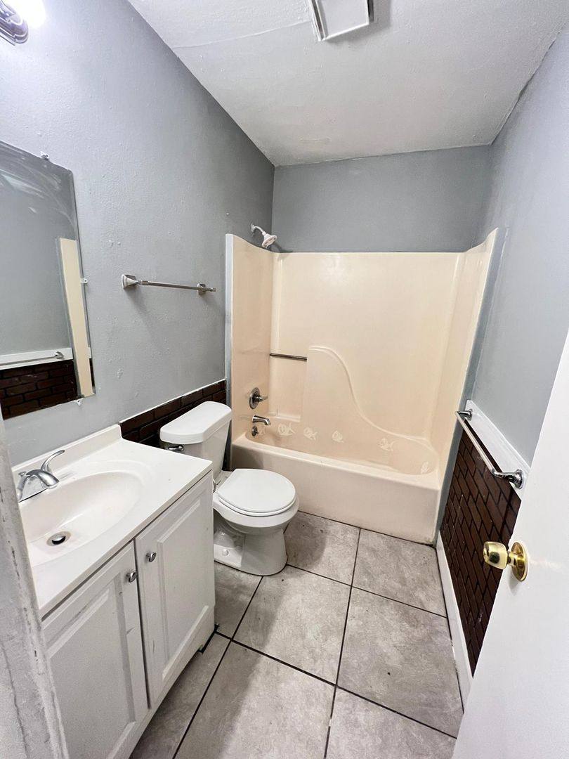 Apartment for rent at 310 Gannt St, Marion, AR 72364