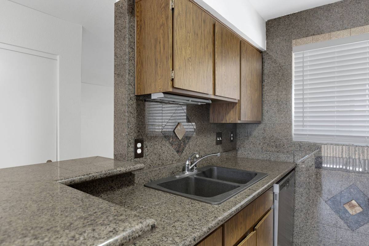 Condo for rent at 20235 N 3rd Dr, Phoenix, AZ 85027