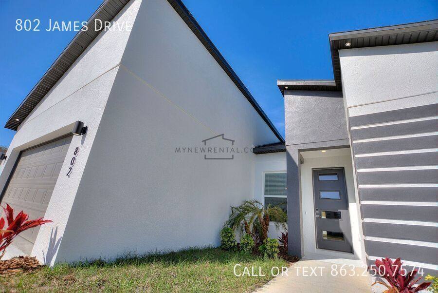 House for rent at 802 James Dr, Kissimmee, FL 34759