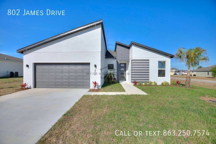 House for rent at 802 James Dr, Kissimmee, FL 34759