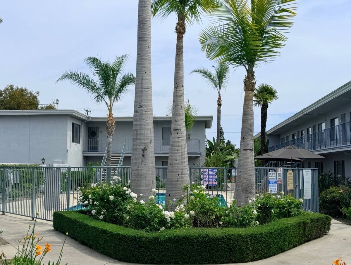 Apartment for rent at 13292 Yockey St, Garden Grove, CA 92844