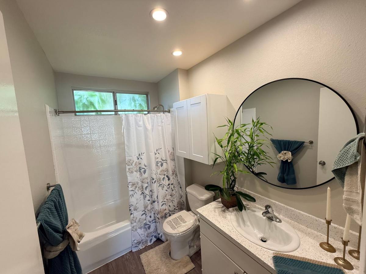 Apartment for rent at 13292 Yockey St, Garden Grove, CA 92844