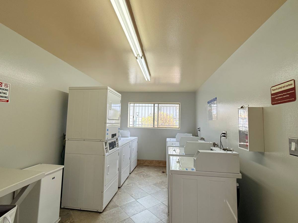 Apartment for rent at 13292 Yockey St, Garden Grove, CA 92844