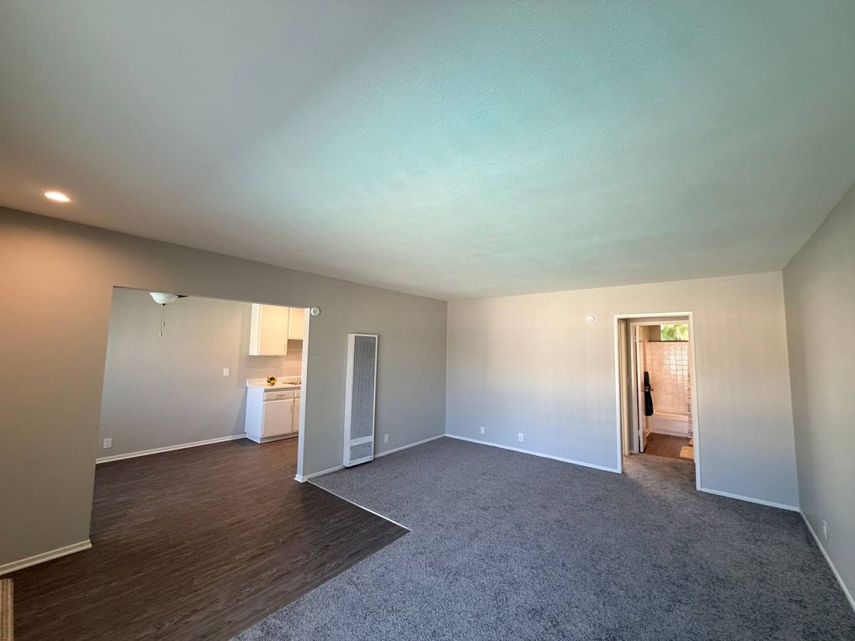 Apartment for rent at 13292 Yockey St, Garden Grove, CA 92844