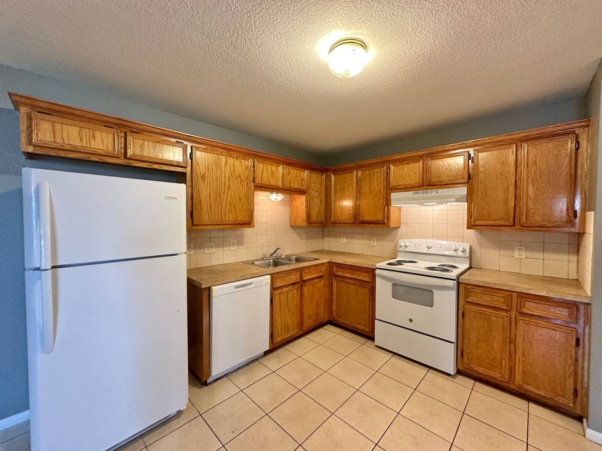 Townhouse for rent at 1501 Cinch Dr, Killeen, TX 76549