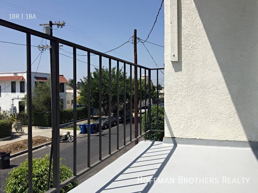 Apartment for rent at 4127 Monroe St #9, Los Angeles, CA 90029