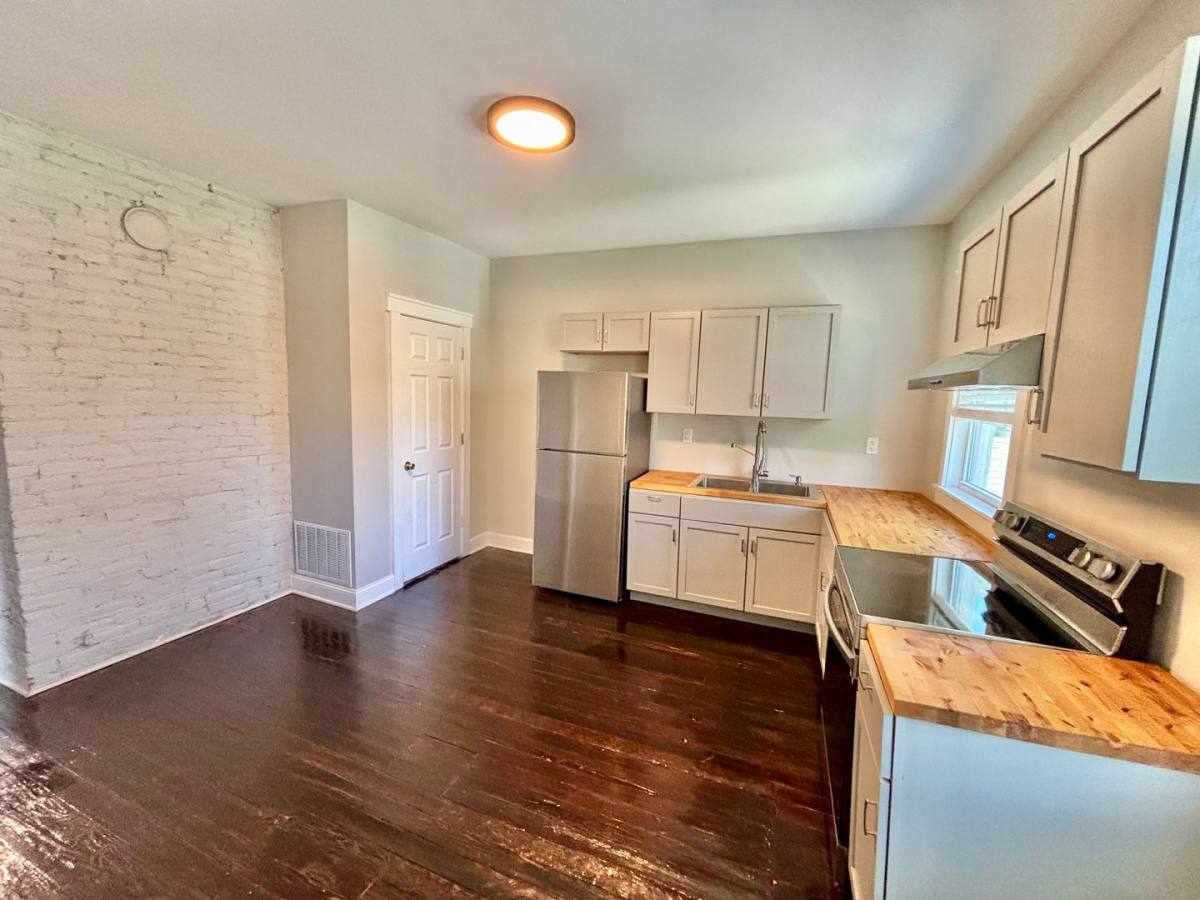 Apartment for rent at 513 E Ormsby Ave, Louisville, KY 40203