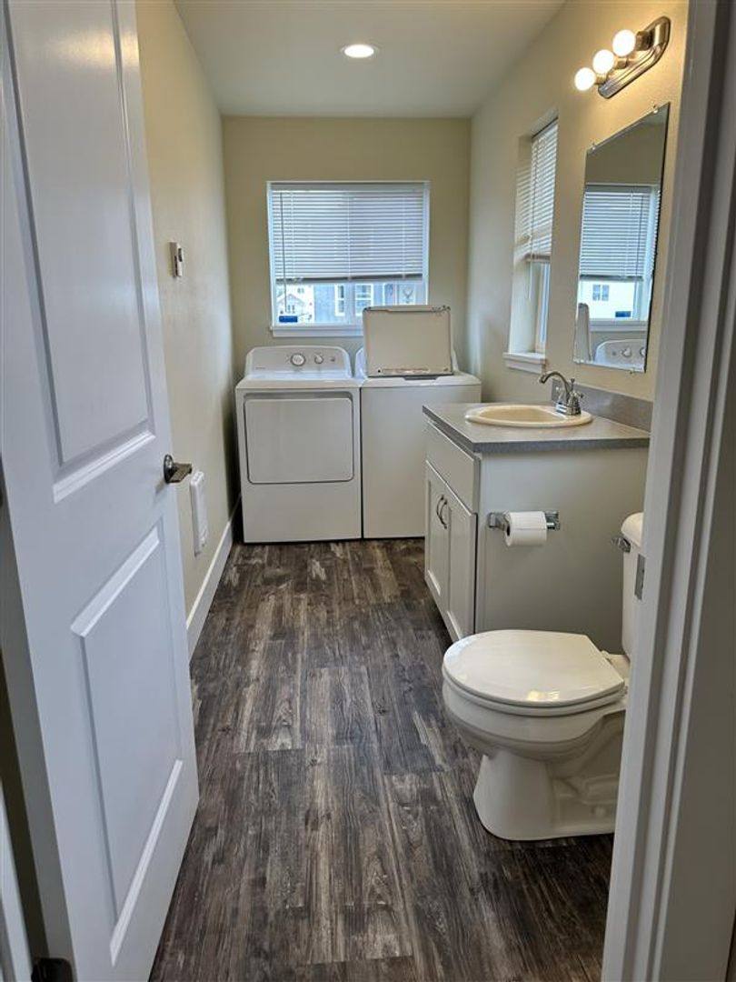 Apartment for rent at 207 Morton St, Sumas, WA 98295