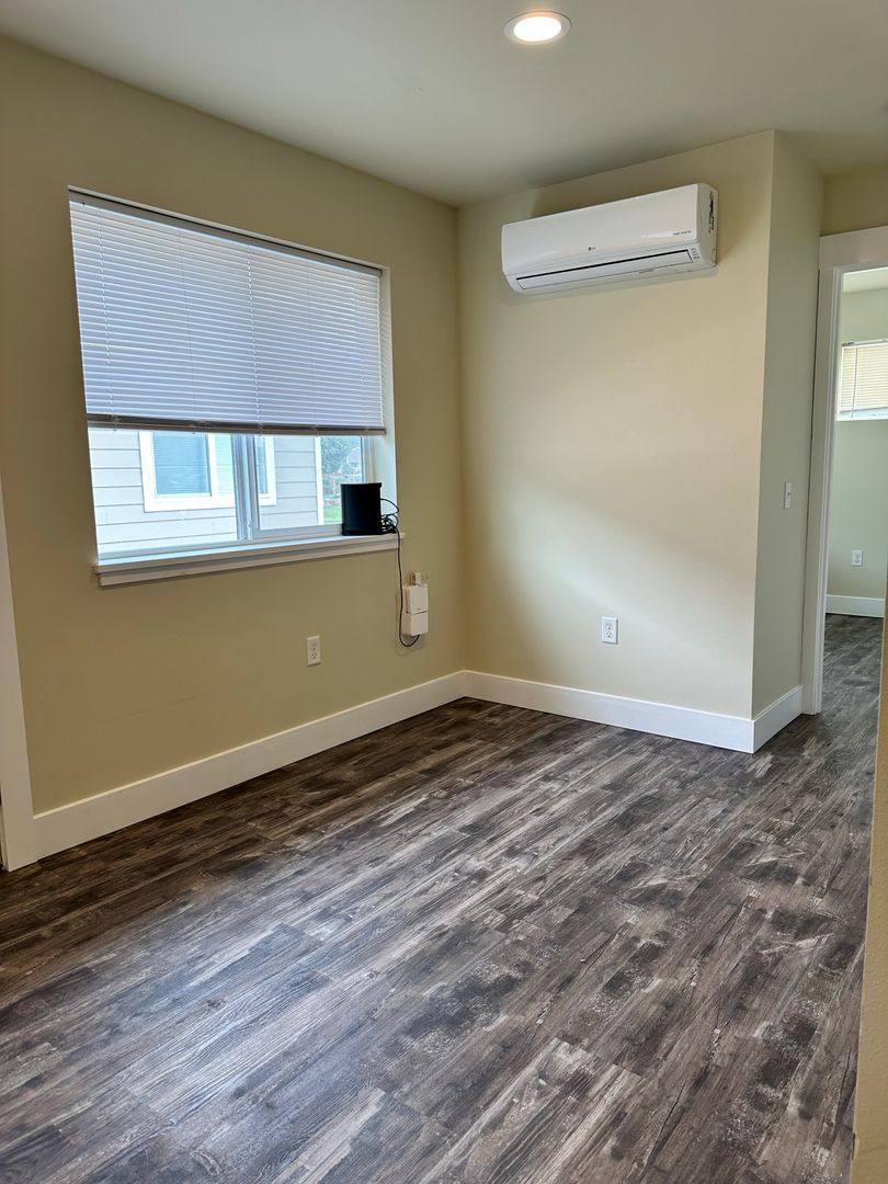 Apartment for rent at 207 Morton St, Sumas, WA 98295