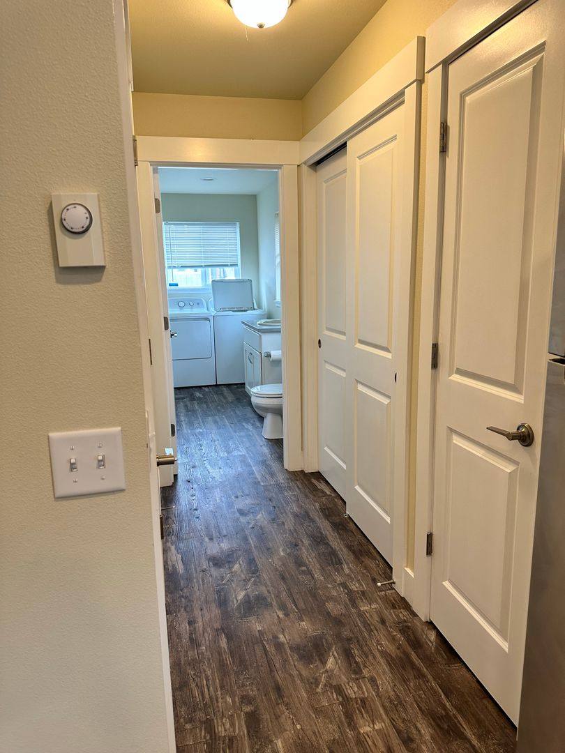 Apartment for rent at 207 Morton St, Sumas, WA 98295