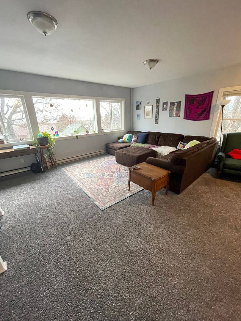 Apartment for rent at 2317 W 9th St, Duluth, MN 55806