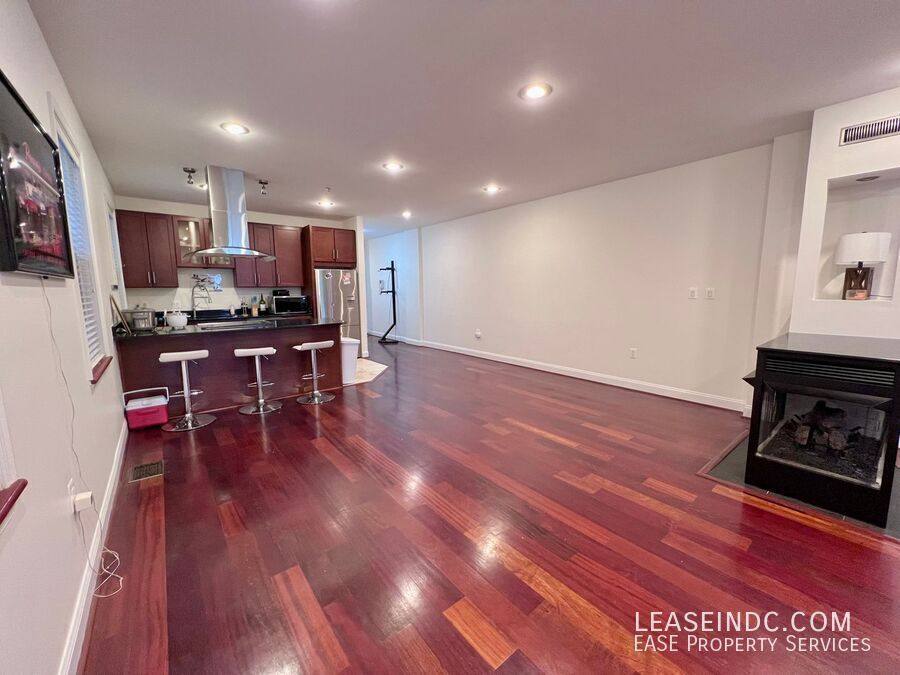 Apartment for rent at 3573 Warder St NW #4, Washington, DC 20010