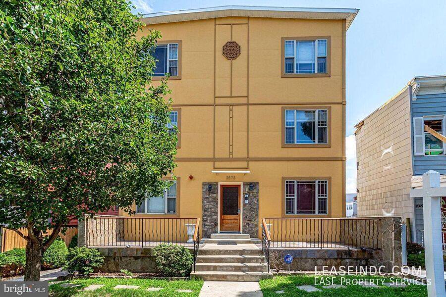 Apartment for rent at 3573 Warder St NW #4, Washington, DC 20010