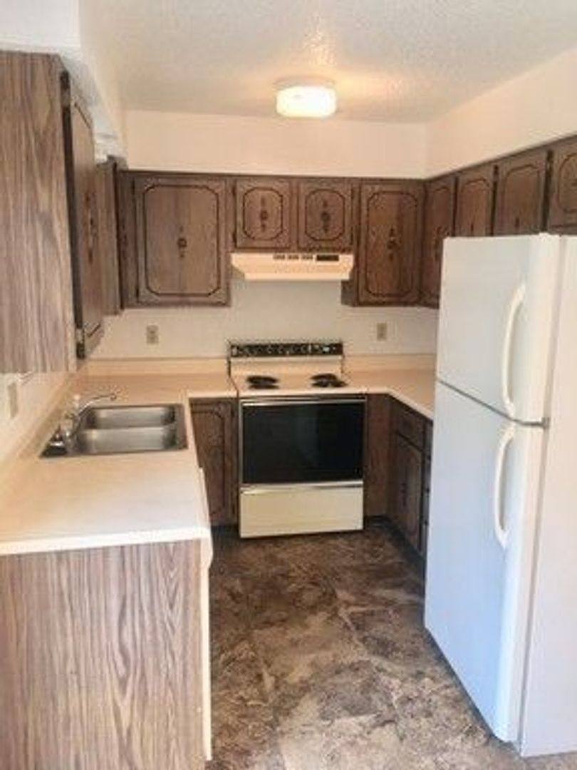 Apartment for rent at 112 Carter St, Saint Robert, MO 65584