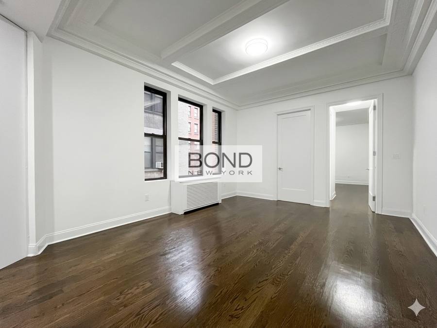Apartment for rent at 200 W 58th St #D, New York, NY 10019