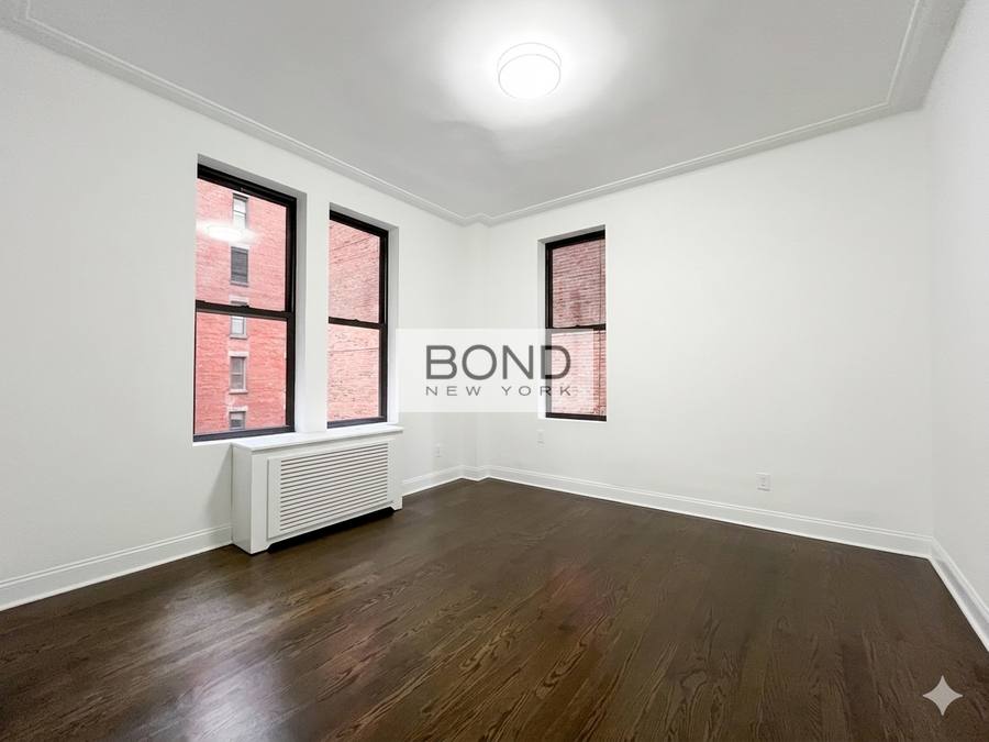 Apartment for rent at 200 W 58th St #D, New York, NY 10019