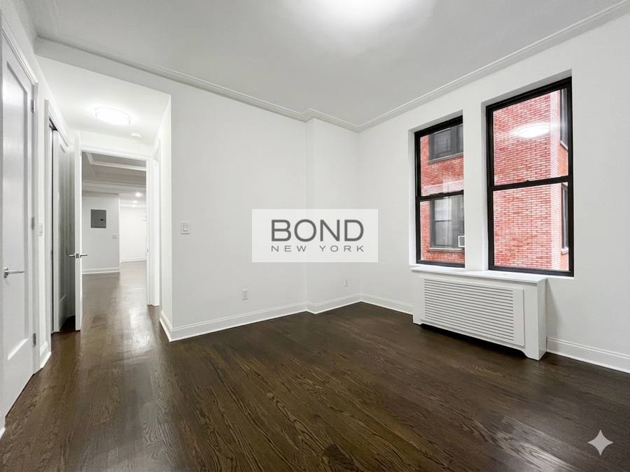 Apartment for rent at 200 W 58th St #D, New York, NY 10019